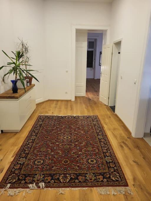 Sehr Zentral Gelegen Apartment Vienna Luaran gambar